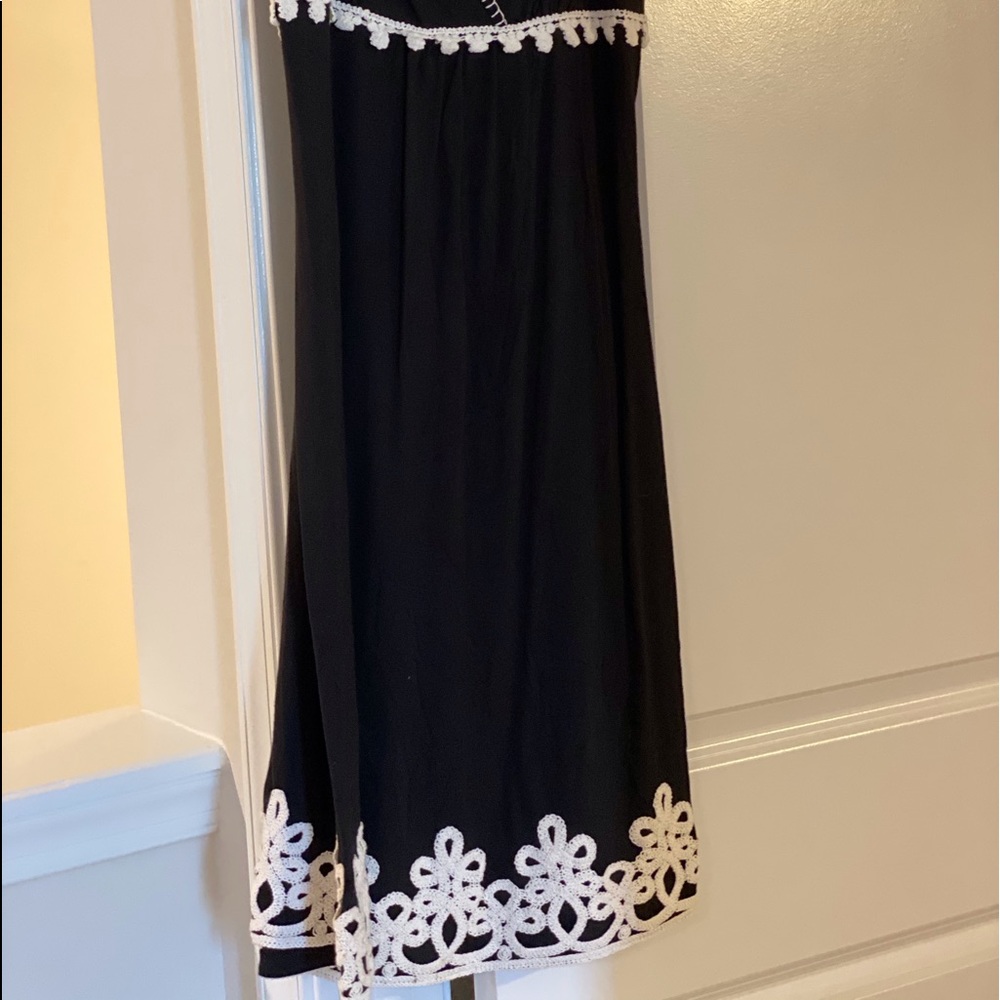 Dress - Picture 3 of 7